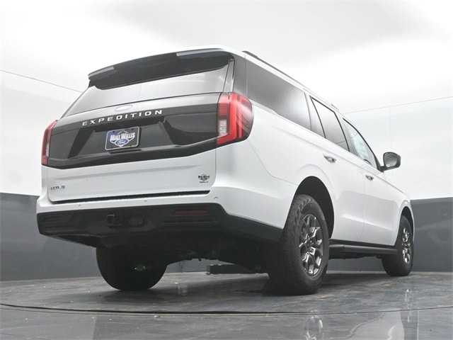 new 2025 Ford Expedition car, priced at $63,995