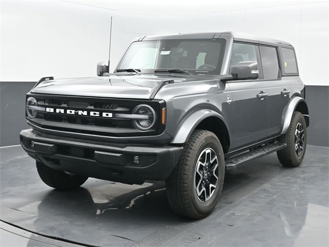 new 2024 Ford Bronco car, priced at $50,960