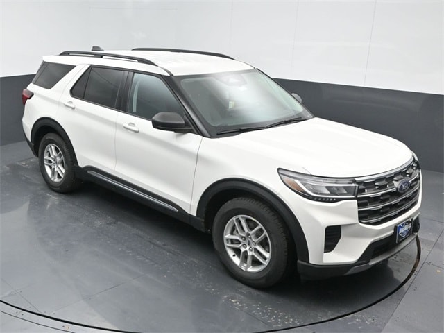 new 2025 Ford Explorer car, priced at $40,245