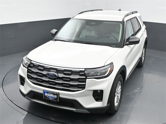 new 2025 Ford Explorer car, priced at $42,105