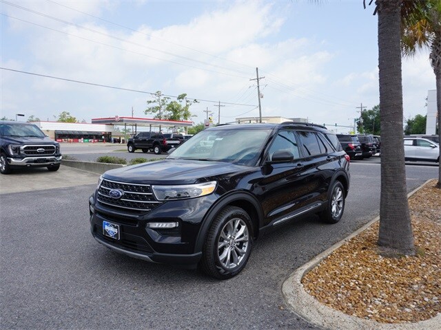 new 2023 Ford Explorer car, priced at $39,125