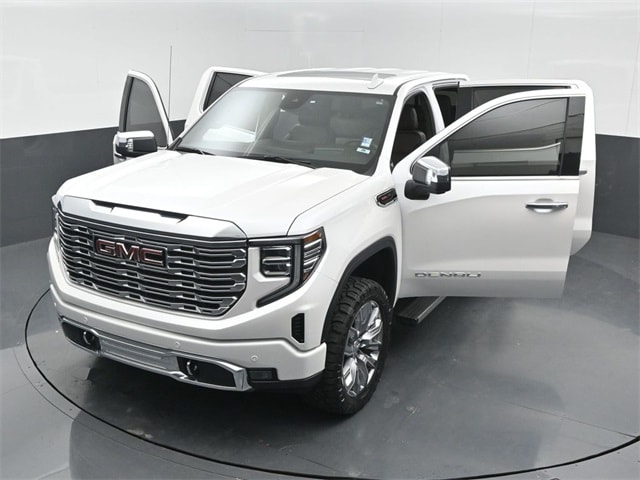 used 2025 GMC Sierra 1500 car, priced at $67,397