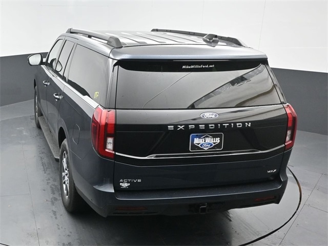 new 2025 Ford Expedition car, priced at $71,705