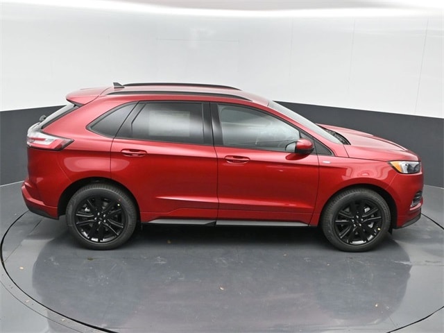 new 2024 Ford Edge car, priced at $40,357