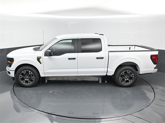 new 2024 Ford F-150 car, priced at $47,045