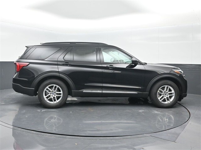 new 2025 Ford Explorer car, priced at $37,645