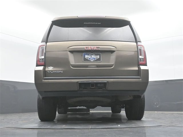 used 2016 GMC Yukon car, priced at $21,942