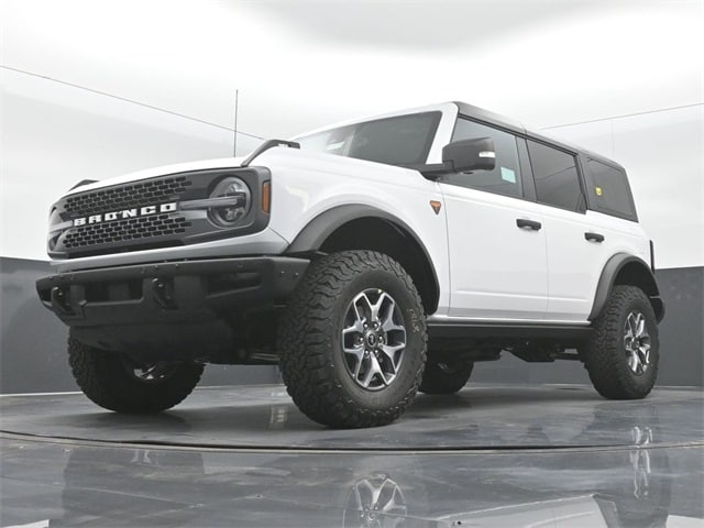 new 2024 Ford Bronco car, priced at $59,685