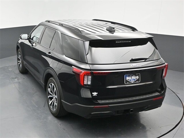new 2025 Ford Explorer car, priced at $43,590