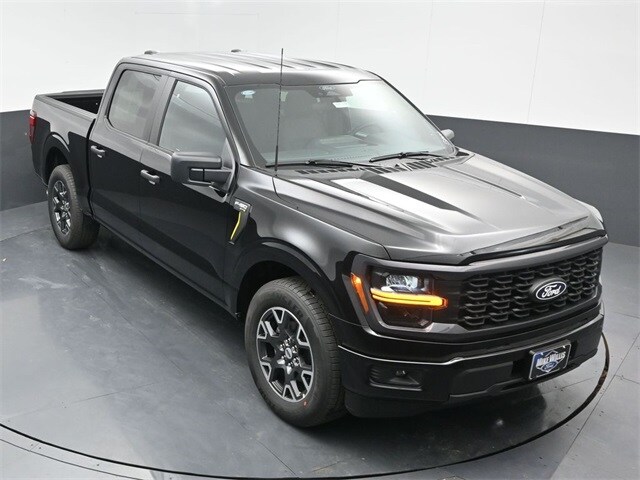 new 2025 Ford F-150 car, priced at $44,333