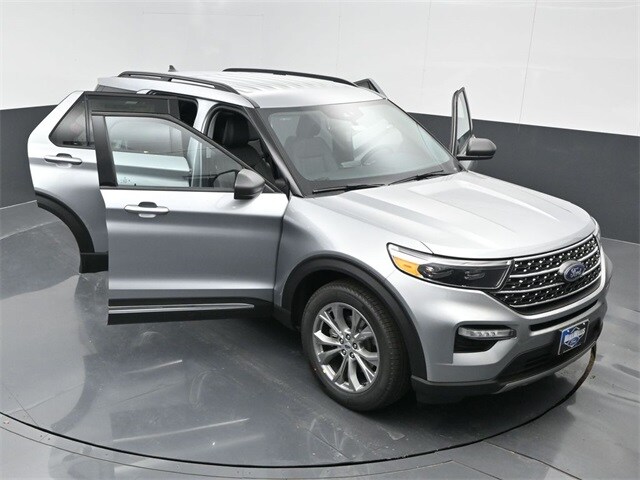 new 2024 Ford Explorer car, priced at $41,075