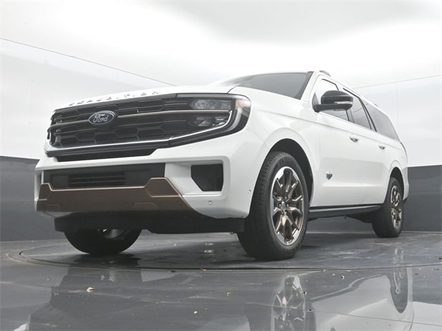 new 2025 Ford Expedition car, priced at $89,845