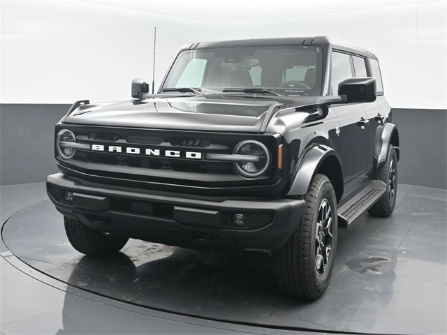 new 2025 Ford Bronco car, priced at $48,225