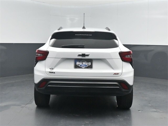 used 2025 Chevrolet Trax car, priced at $24,182