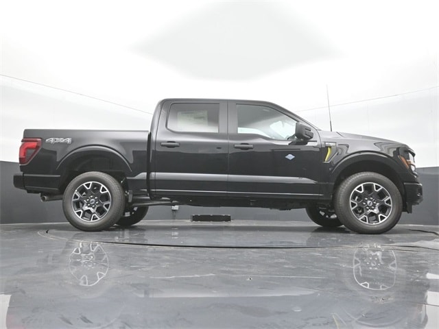 new 2024 Ford F-150 car, priced at $52,239