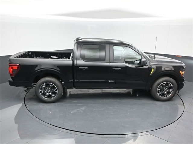 new 2025 Ford F-150 car, priced at $44,333