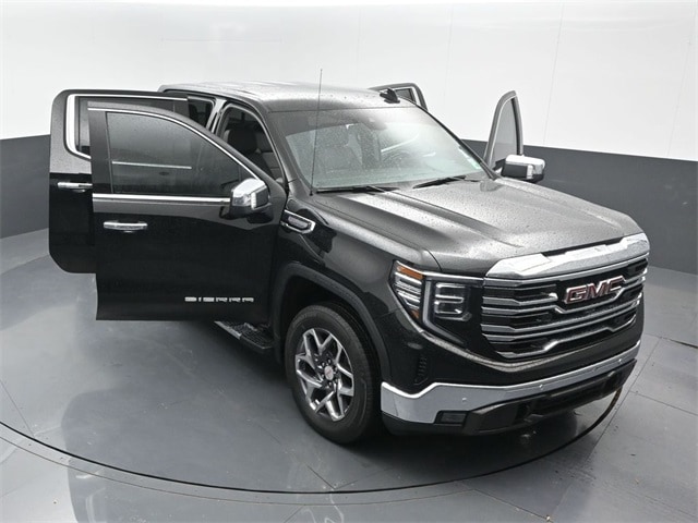 used 2022 GMC Sierra 1500 car, priced at $42,929