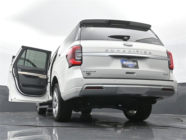 new 2024 Ford Expedition car, priced at $76,930