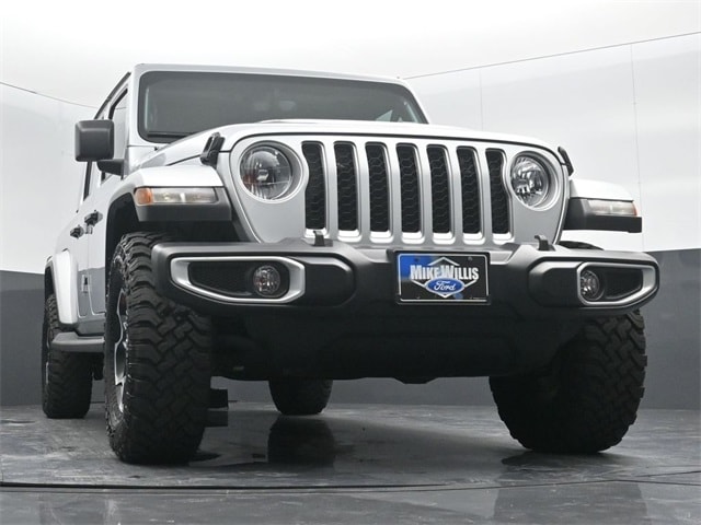 used 2023 Jeep Gladiator car, priced at $35,958