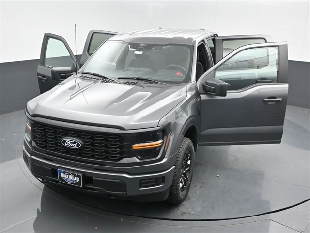 new 2025 Ford F-150 car, priced at $45,694