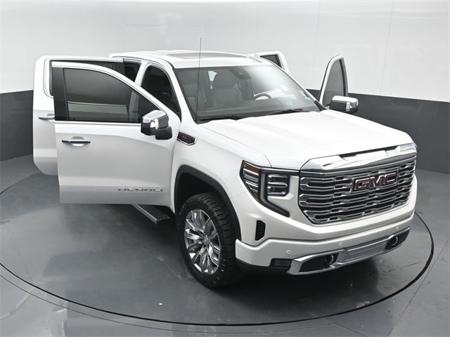 used 2025 GMC Sierra 1500 car, priced at $67,397