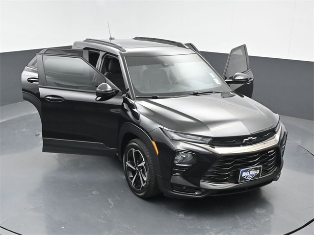 used 2023 Chevrolet TrailBlazer car, priced at $23,966