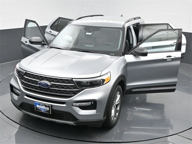 new 2024 Ford Explorer car, priced at $41,075