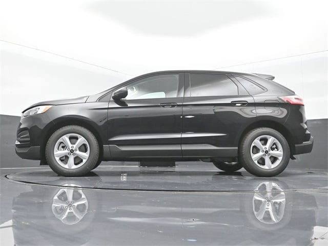 new 2024 Ford Edge car, priced at $33,060