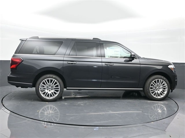 new 2024 Ford Expedition car, priced at $73,395