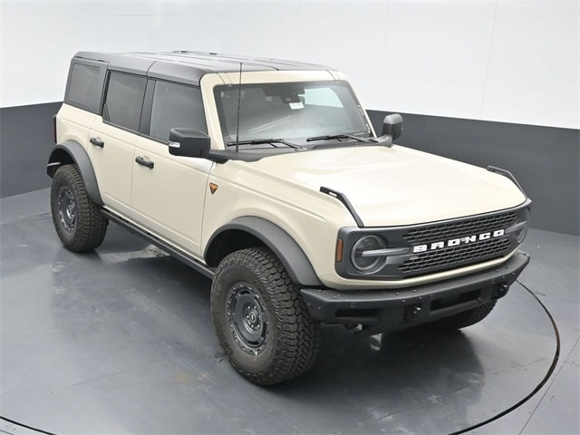 new 2025 Ford Bronco car, priced at $66,960