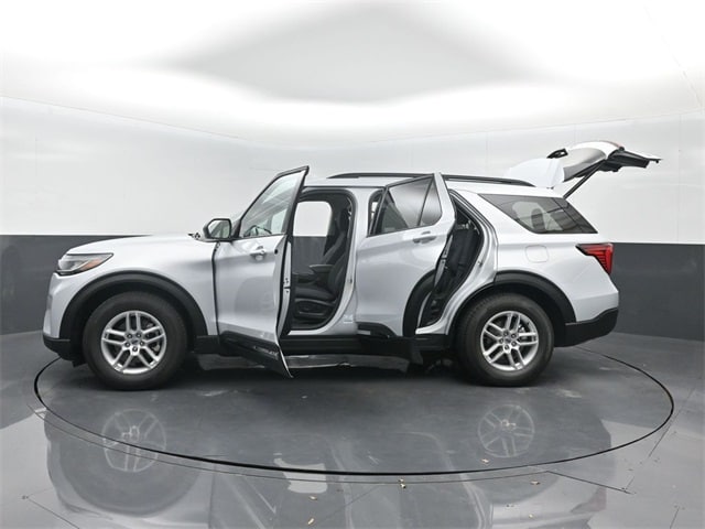 new 2025 Ford Explorer car, priced at $37,645