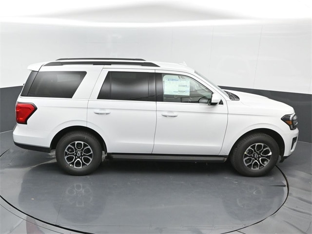 new 2024 Ford Expedition car, priced at $55,975