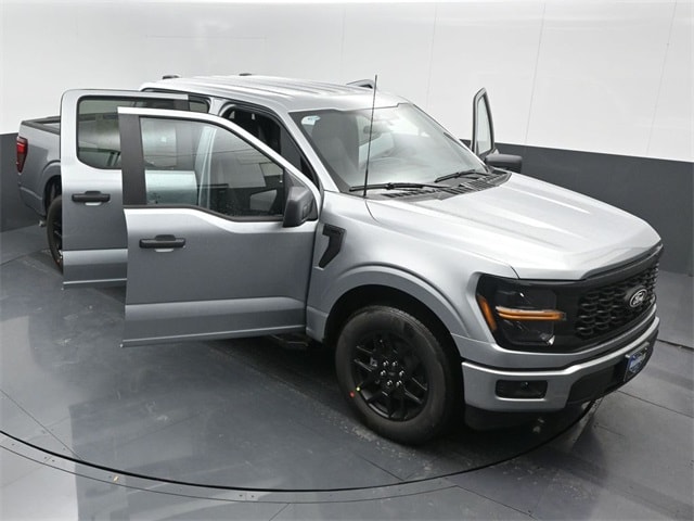 new 2025 Ford F-150 car, priced at $49,365