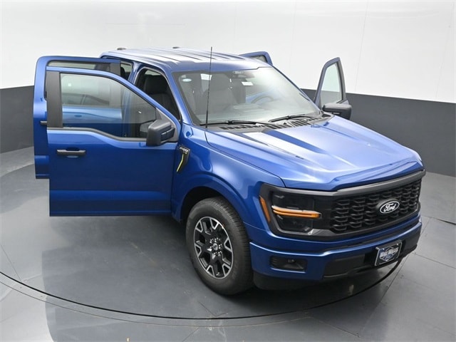 new 2025 Ford F-150 car, priced at $43,169