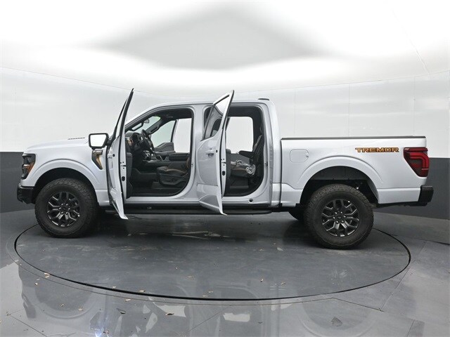 new 2025 Ford F-150 car, priced at $72,308
