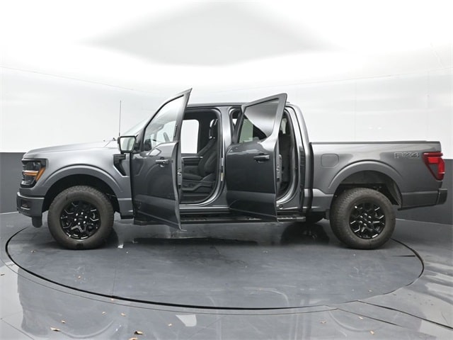 new 2024 Ford F-150 car, priced at $57,390