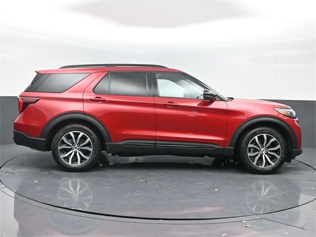 new 2025 Ford Explorer car, priced at $44,705