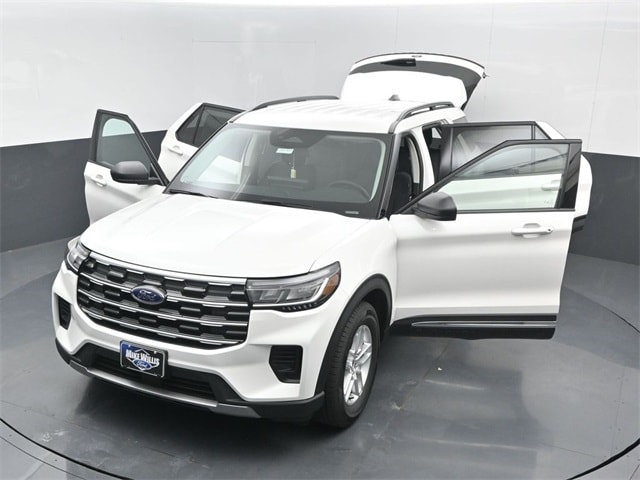 new 2025 Ford Explorer car, priced at $38,440