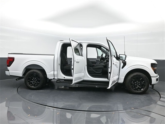 new 2024 Ford F-150 car, priced at $49,055