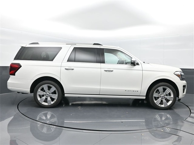 new 2024 Ford Expedition car, priced at $76,930