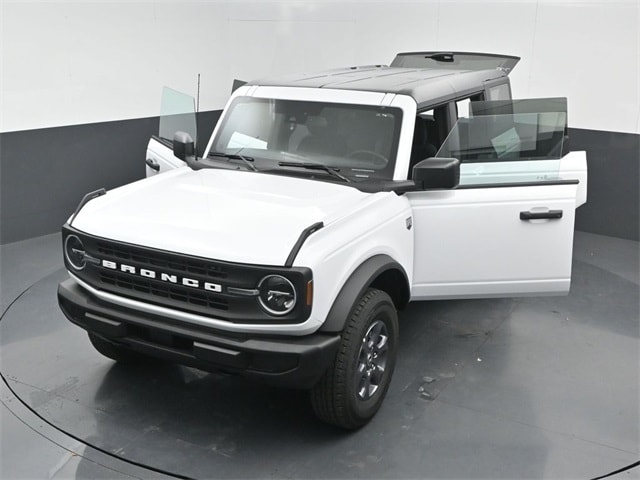new 2025 Ford Bronco car, priced at $45,970