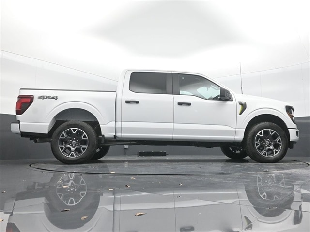 new 2024 Ford F-150 car, priced at $51,624