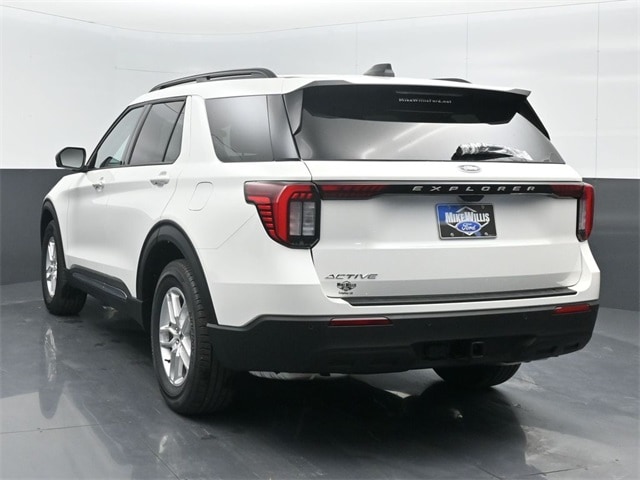 new 2025 Ford Explorer car, priced at $38,745