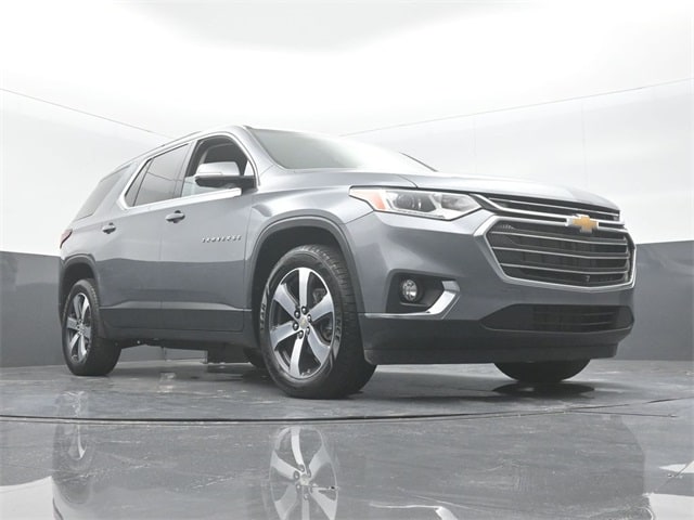 used 2020 Chevrolet Traverse car, priced at $23,582