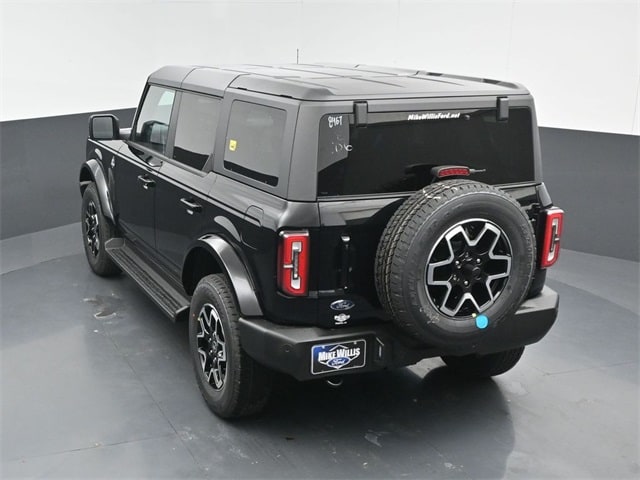 new 2025 Ford Bronco car, priced at $48,225