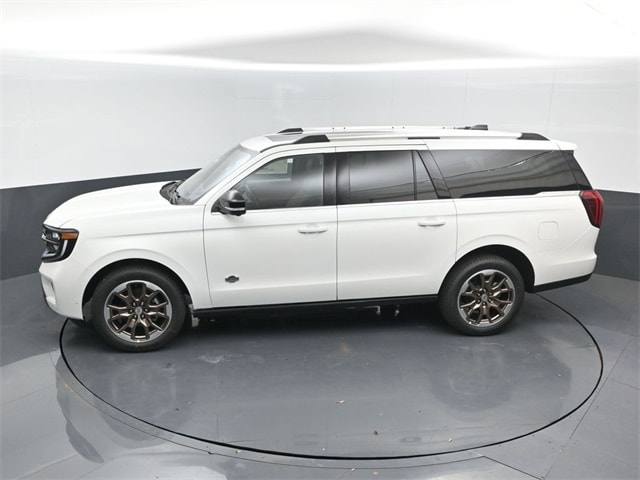 new 2025 Ford Expedition car, priced at $89,845
