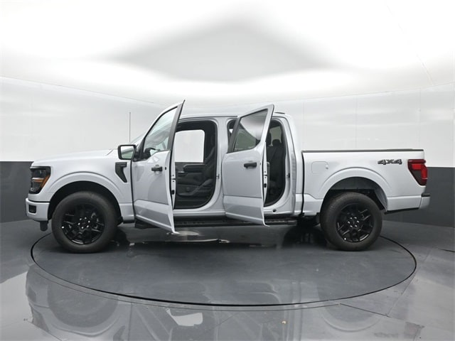new 2025 Ford F-150 car, priced at $51,921