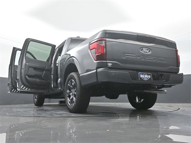 new 2025 Ford F-150 car, priced at $43,083