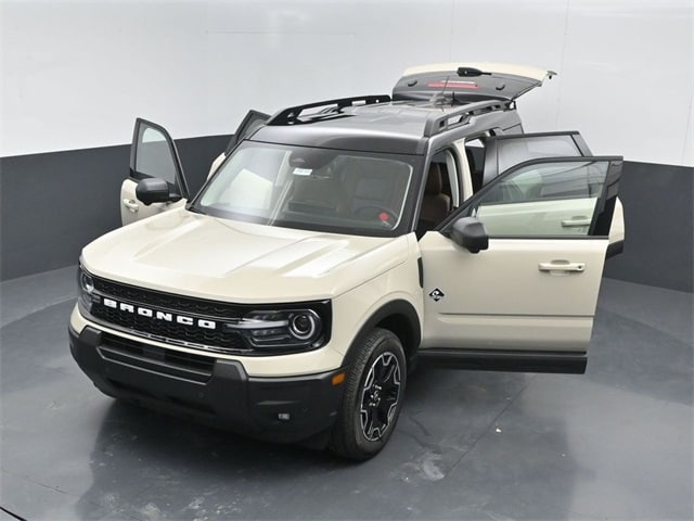new 2025 Ford Bronco Sport car, priced at $37,846