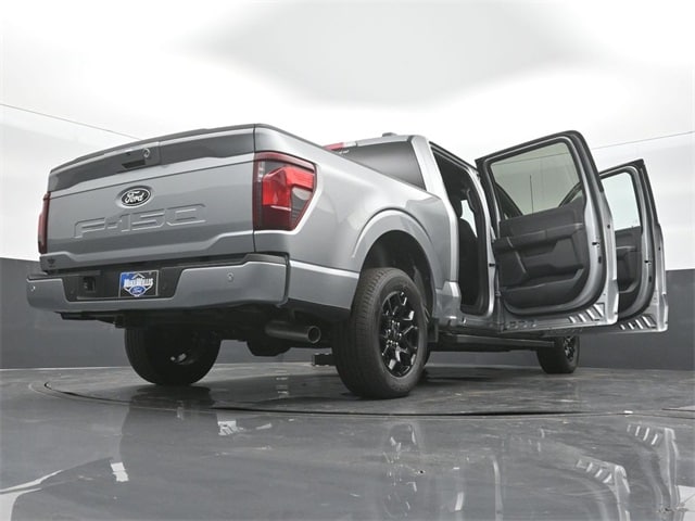 new 2024 Ford F-150 car, priced at $52,595